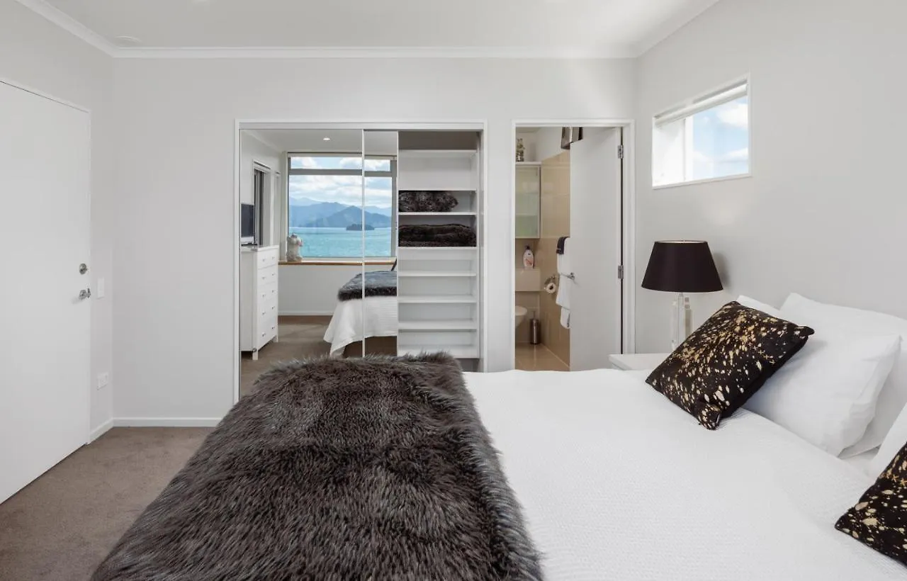 Oxleys Penthouse 506 Apartment Picton