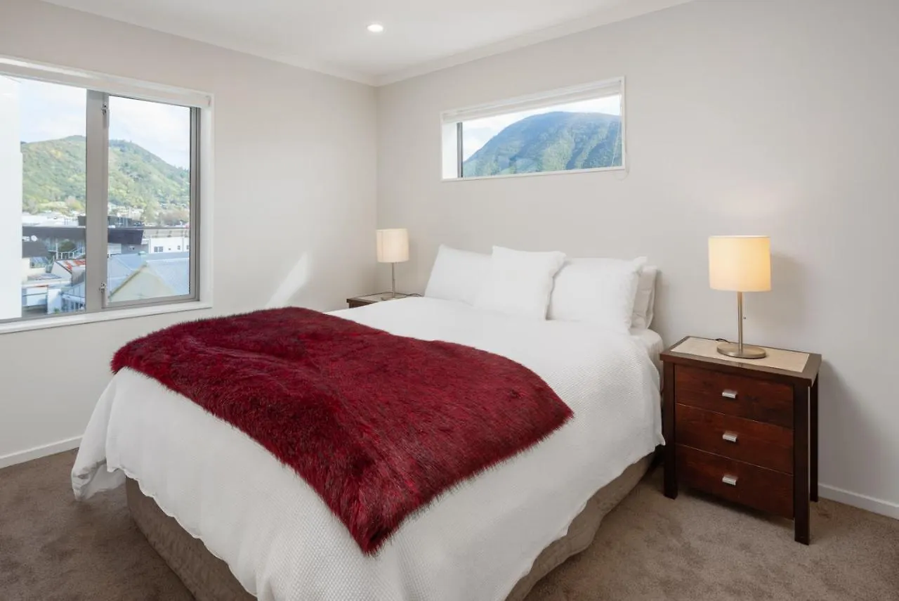 Oxleys Penthouse 506 Apartment Picton